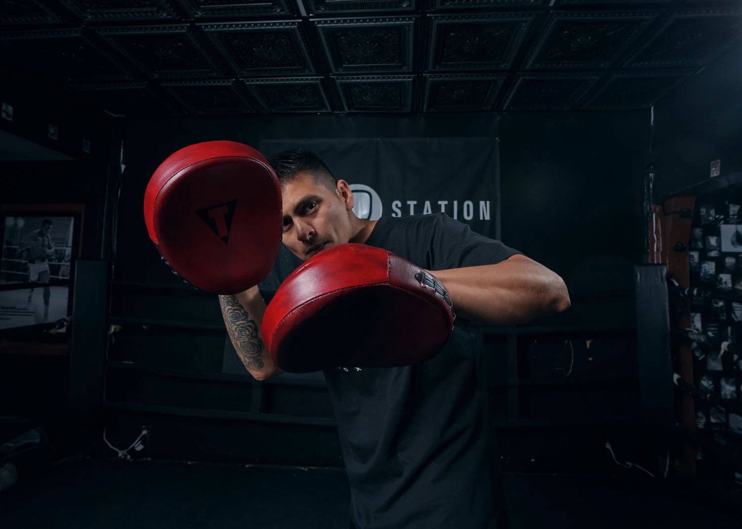 TITLE Boxing Blood Red Leather Punch Mitts 2 TITLE Boxing Blood Red Leather Punch Mitts - Image 2