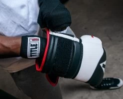 TITLE Boxing Gel Suspense Training Gloves -Boxing Shop GSTGEBKWH 2 d4db28a1 61ee 4dcd b555 9ffadc931318