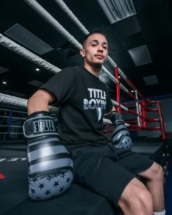 TITLE Boxing Liberty Bag Gloves -Boxing Shop LBTBGBKGR 2