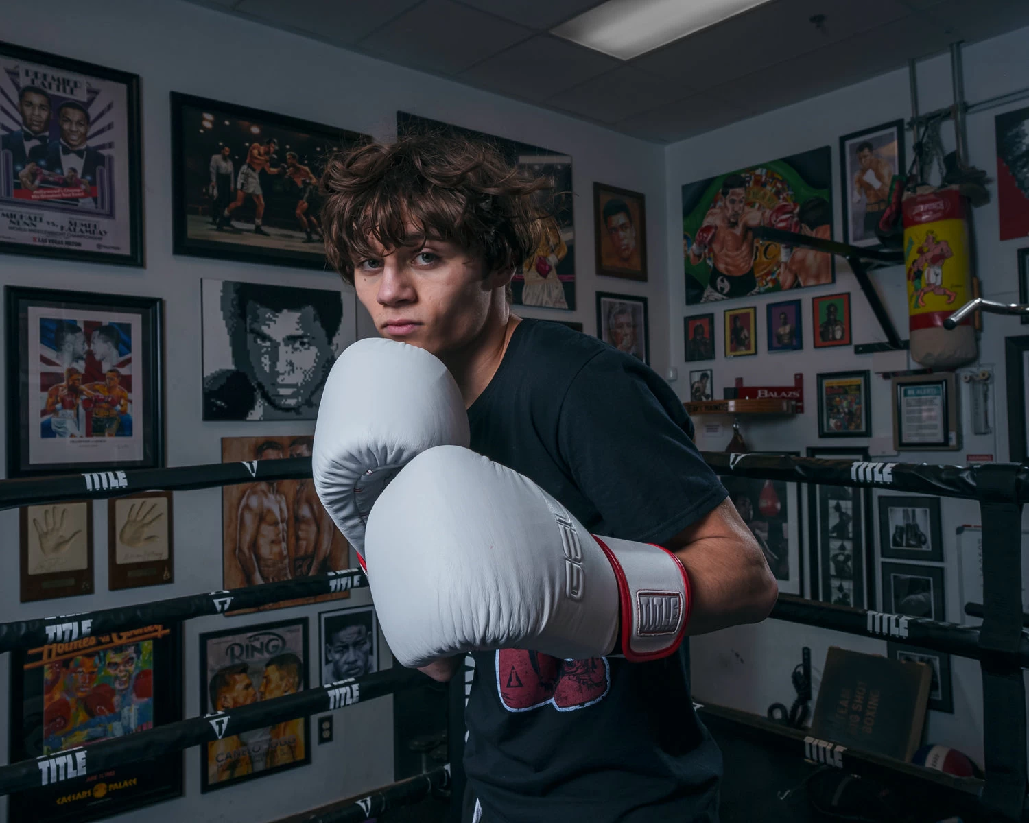 TITLE Boxing Gel Special Edition Bag Gloves 2 TITLE Boxing Gel Special Edition Bag Gloves - Image 2