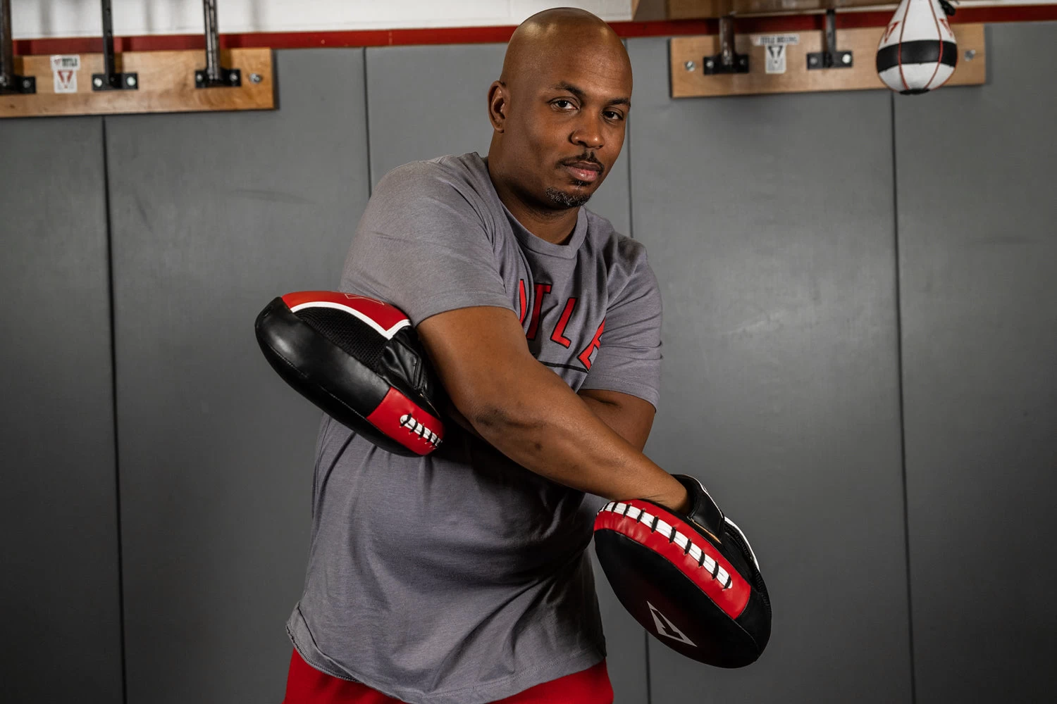 TITLE Boxing Air Vent Technology Punch Mitt 9 TITLE Boxing Air Vent Technology Punch Mitt - Image 9