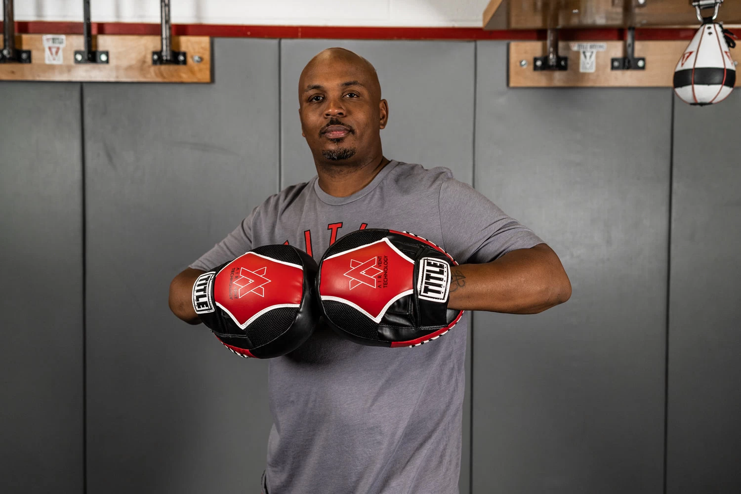 TITLE Boxing Air Vent Technology Punch Mitt 8 TITLE Boxing Air Vent Technology Punch Mitt - Image 8