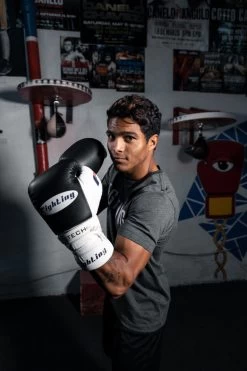 Fighting Tri-Tech Tenacious Lace Training Gloves -Boxing Shop fs3ttgl bk wh