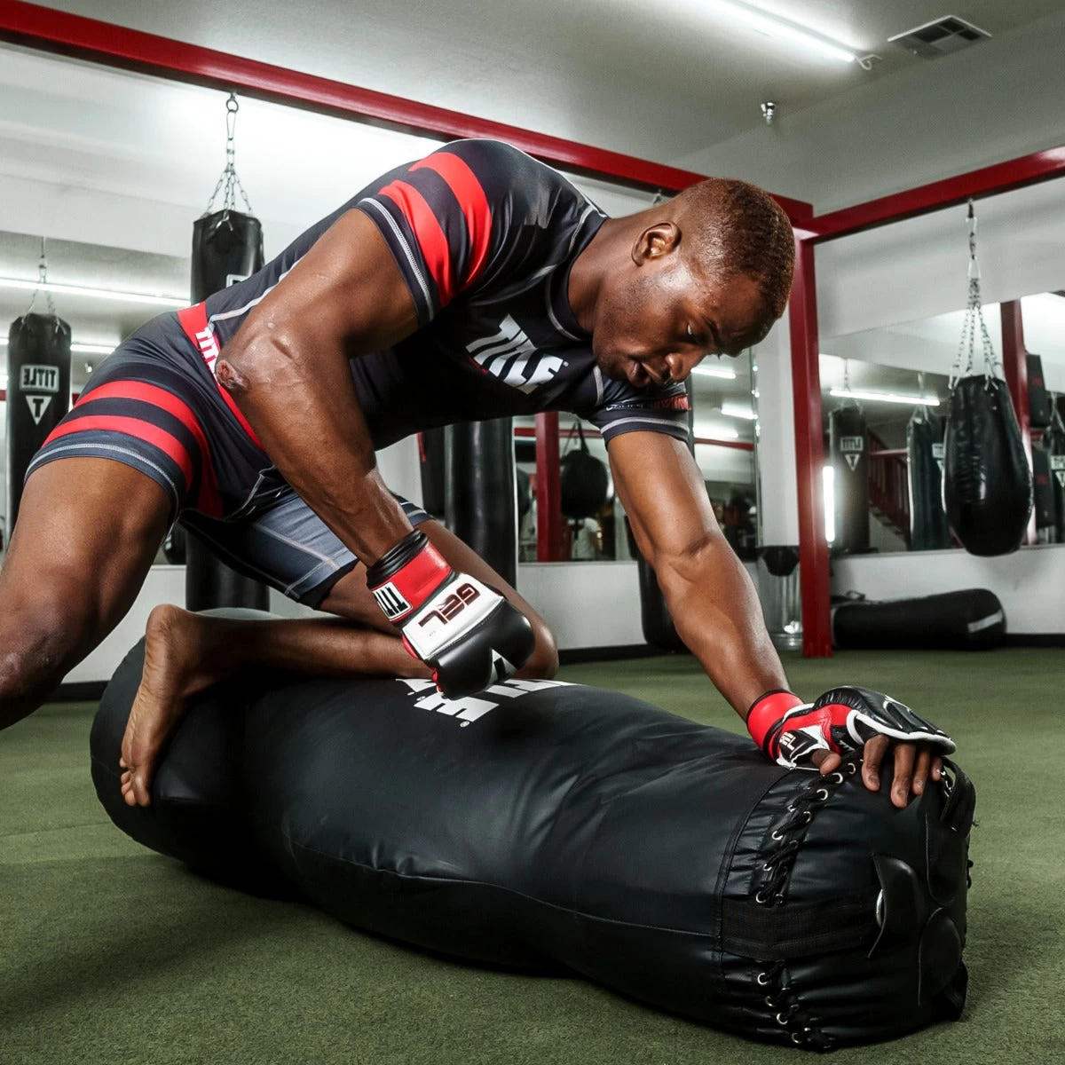 TITLE Boxing Gel Incensed Wristband Heavy Bag Gloves 2 TITLE Boxing Gel Incensed Wristband Heavy Bag Gloves - Image 2