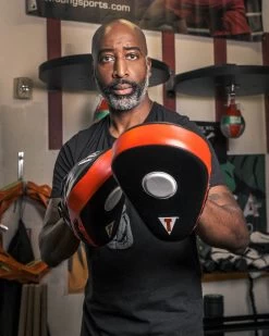 TITLE Boxing Incredi-Ball Leather Punch Mitts 2.0 12 TITLE Boxing Incredi-Ball Leather Punch Mitts 2.0 -Boxing Shop tipml2 bk rd 2