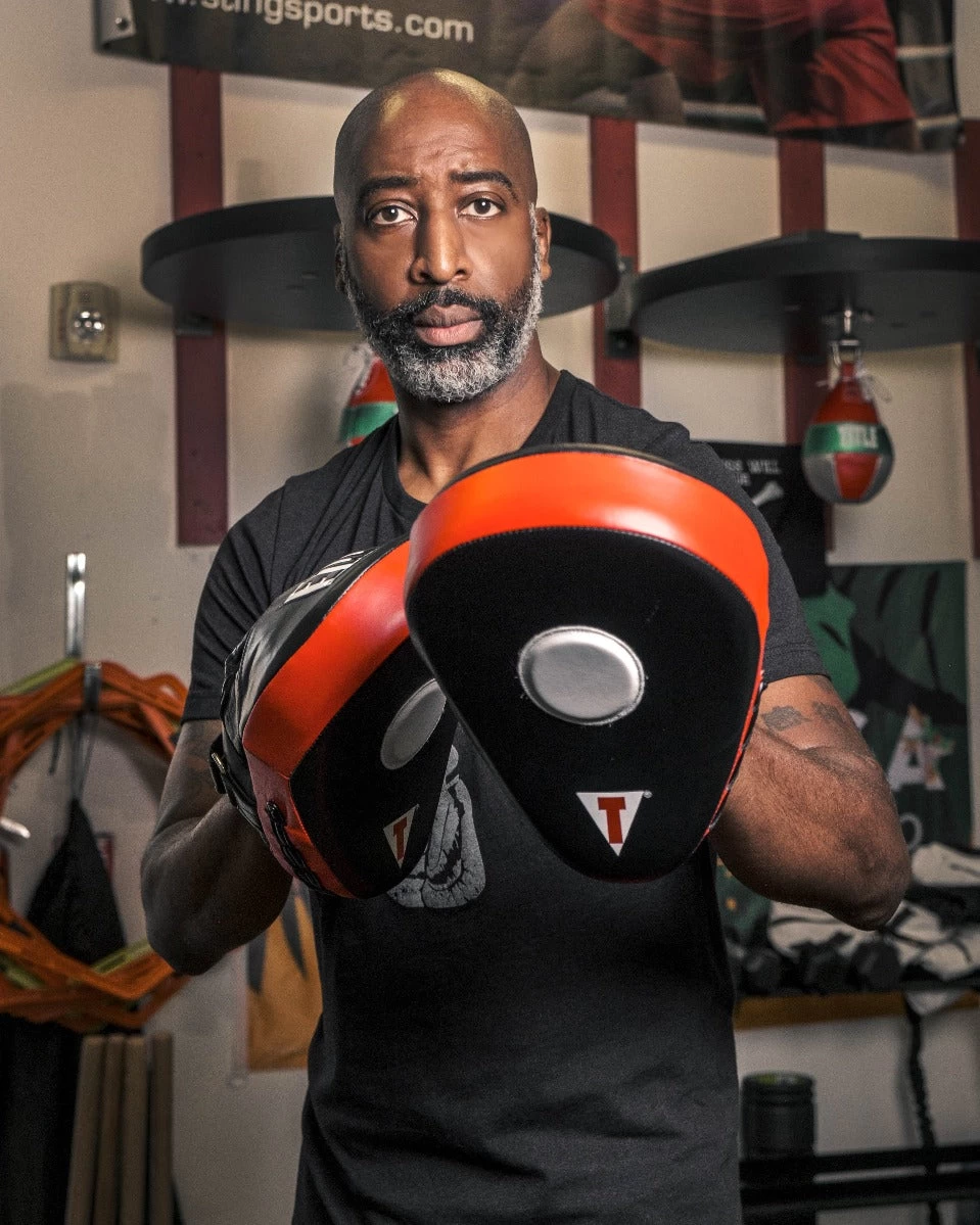 TITLE Boxing Incredi-Ball Leather Punch Mitts 2.0 5 TITLE Boxing Incredi-Ball Leather Punch Mitts 2.0 - Image 5