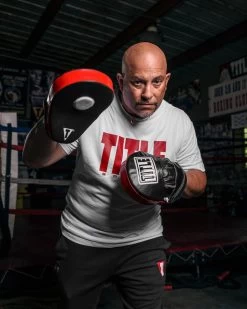 TITLE Boxing Incredi-Ball Leather Punch Mitts 2.0 15 TITLE Boxing Incredi-Ball Leather Punch Mitts 2.0 -Boxing Shop tipml2 bk rd 1