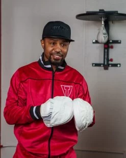 TITLE White Punch Mitts 2.0 16 TITLE White Punch Mitts 2.0 -Boxing Shop whpm2 wh 1