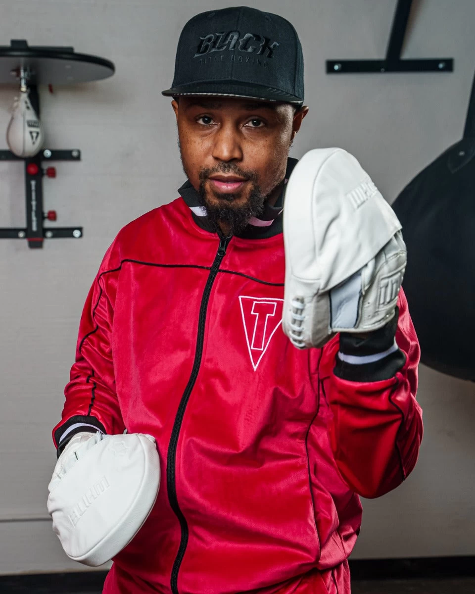 TITLE White Punch Mitts 2.0 9 TITLE White Punch Mitts 2.0 - Image 9